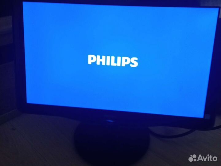 Монитор Philips