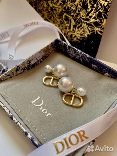 Серьги пусеты dior