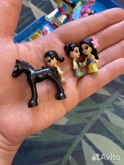 Lego книга Мулан, и машины полиция и