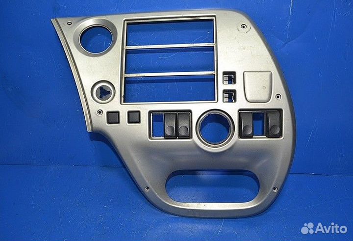 Пластиковая крышка торпеды DAF XF105 (01.05)