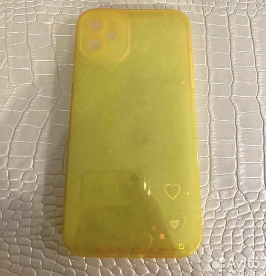 Чехол на iPhone 11