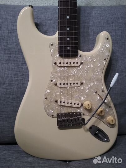 Электрогитара Fender Stratocaster (Япония)