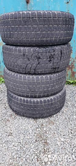 Bridgestone Blizzak DM-V1 265/65 R17