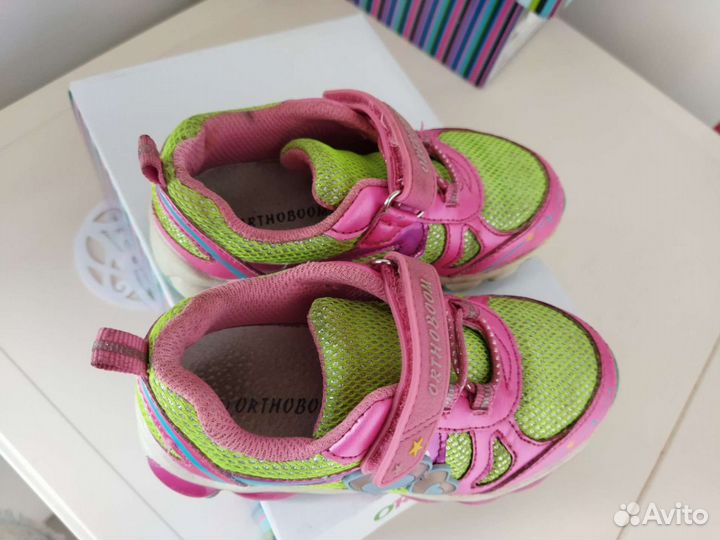 Кроссовки 26 размер