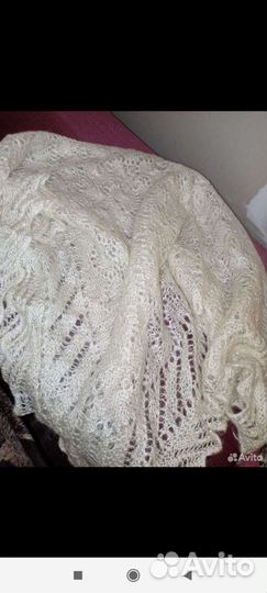 Пуховый платок шаль