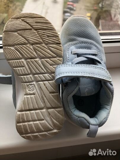 Продам детскую обувь для девочки