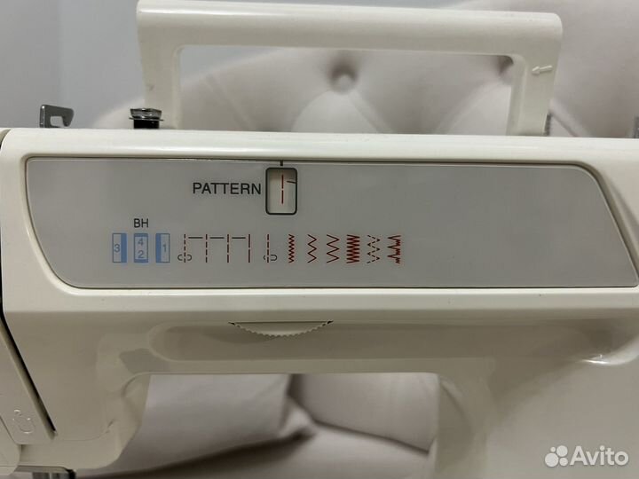 Швейная машина NH1404 New Home