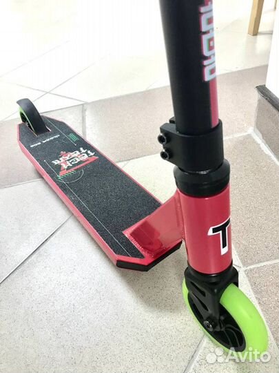 Самокат трюковой