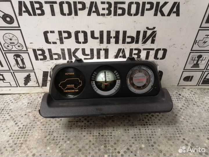 Панель приборов (кренометр) Mitsubishi Pajero 2