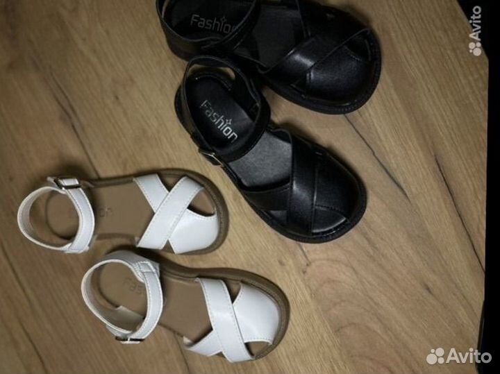 Сандалии для девочки