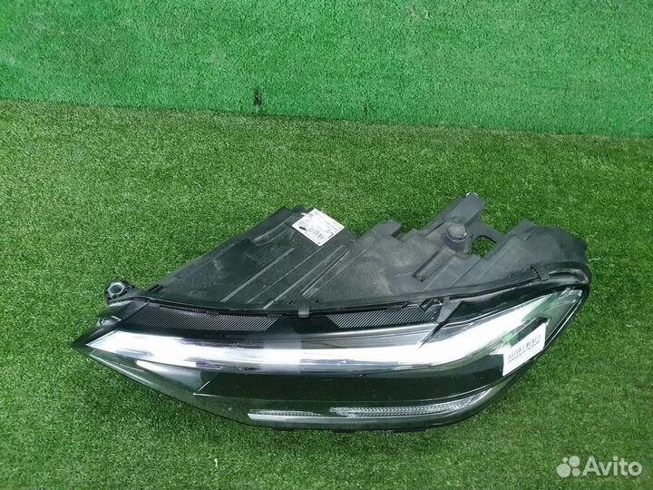 Фара левая Volkswagen Polo