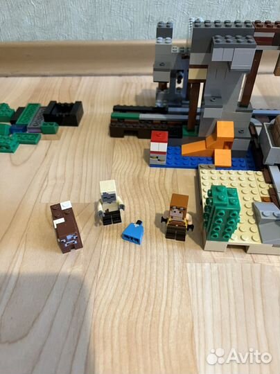 Lego minecraft шахта крипера 21155 оригинал