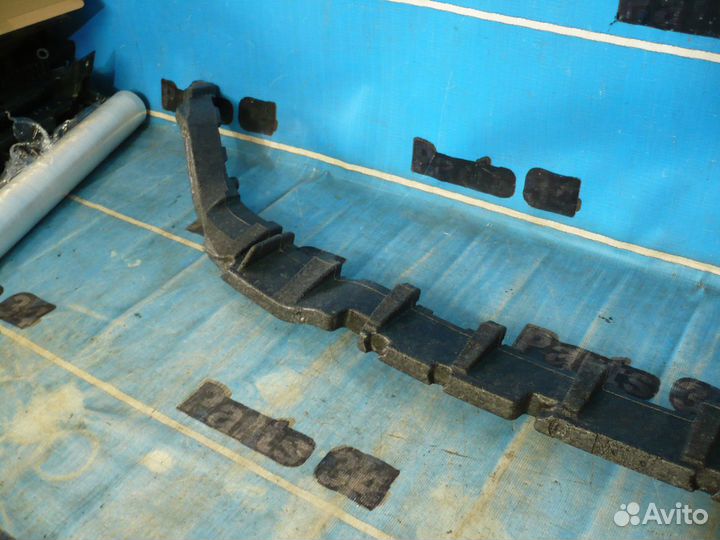 Volkswagen Tiguan 2 Абсорбер переднего бампера б/у