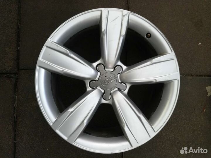 Диск R 18 Audi 8K0