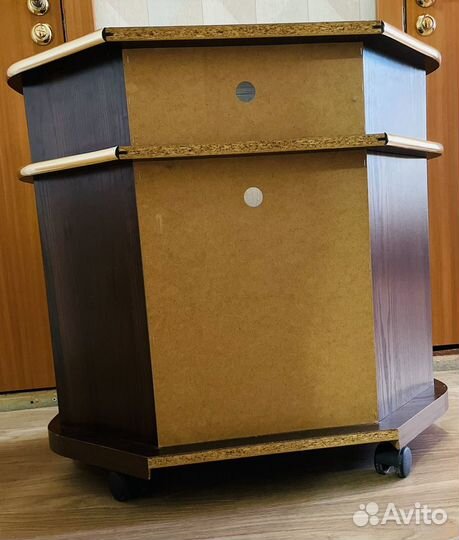 Тумба под телевизор