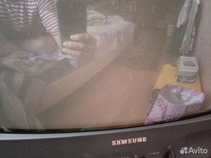 Телевизор samsung