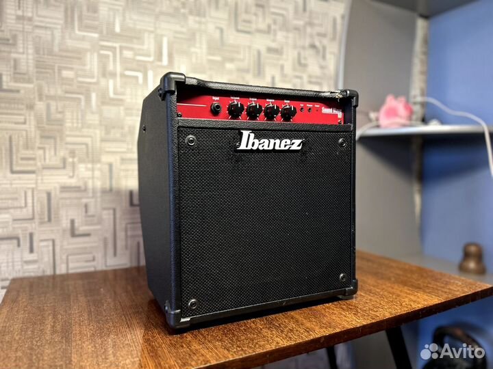 Басовый комбик ibanez SW15 soundwave