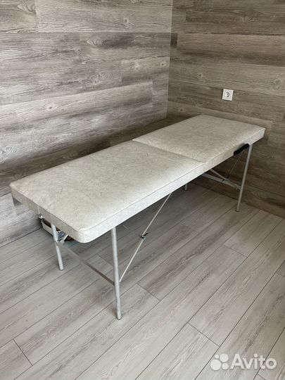 Кушетка для наращивания ресниц