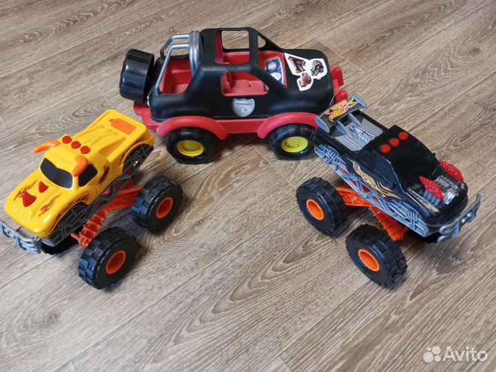 Внедорожники hot wheels
