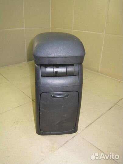 Консоль центральная с подлокотником KIA ceed (ED)