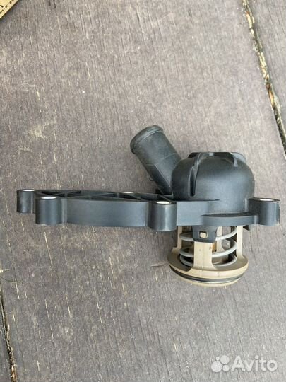 Корпус термостата Audi A6 2004-2011 C6