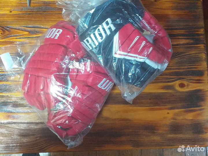 Краги хокк. Warrior DX-4 новые юниорские