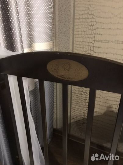 Детская кроватка с матрасом