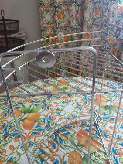 Угловая полка для ванной