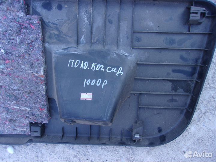 Обшивка крышки багажника Volkswagen Polo 5.2011