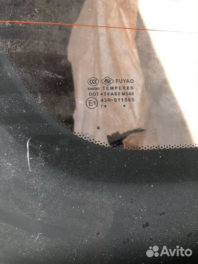 Заднее стекло mitsubishi space wagon 98-05 год