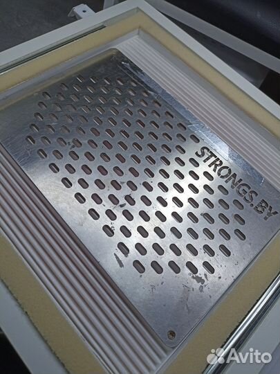 Маникюрная вытяжка Strong