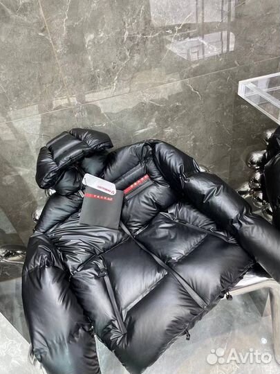 Пуховик prada женский