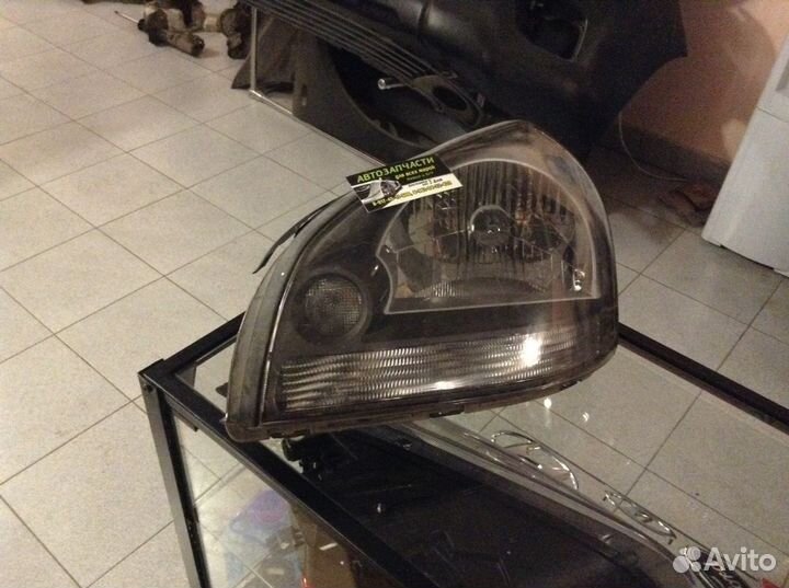 Фара левая бу хундай тусан 2004