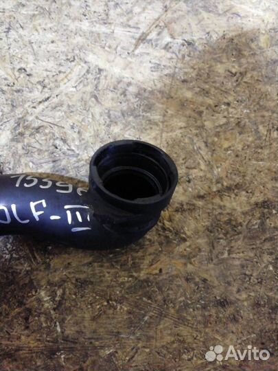 Патрубок интеркулера Volkswagen Golf 3 1996