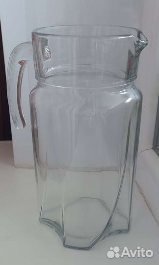 Кувшин стеклянный