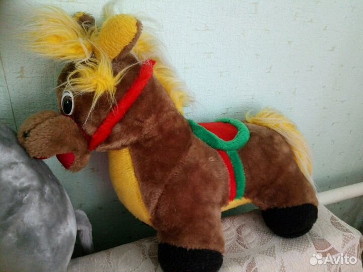 Мягкие игрушка Лошадка