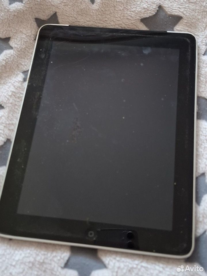 iPad 1(первый 2009г)