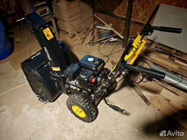 Снегоуборщик бензиновый huter