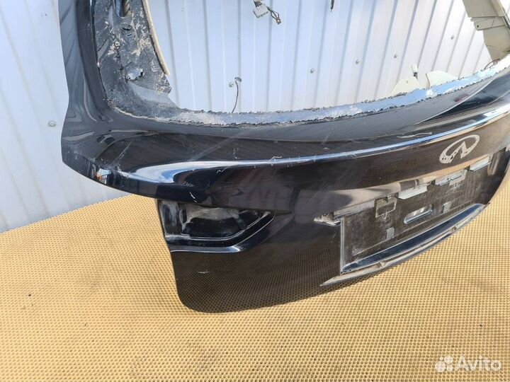 Крышка багажника задняя Infiniti Fx37 Qx70 S51