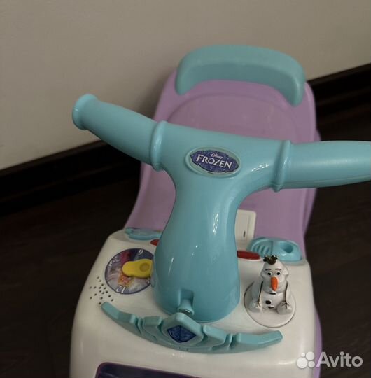 Машинка каталка толокар