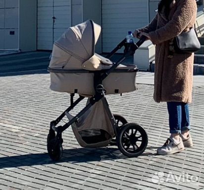 Коляска 3 в 1 с автолюлькой