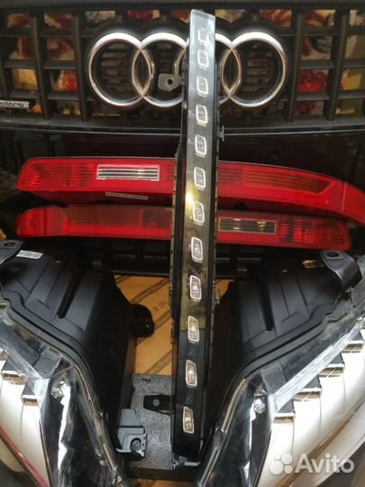 Audi Q7 4L указатель поворота левый