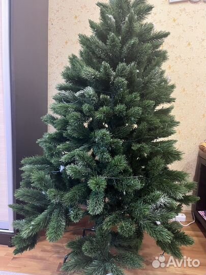 Ель искуственная