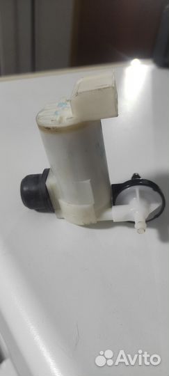 Моторчик бачка омывателя Ниссан х-трейл т31