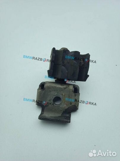 Кронштейн глушителя задний BMW 5 F10/F11/GT F07