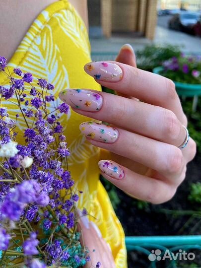 Мастер маникюра и педикюра