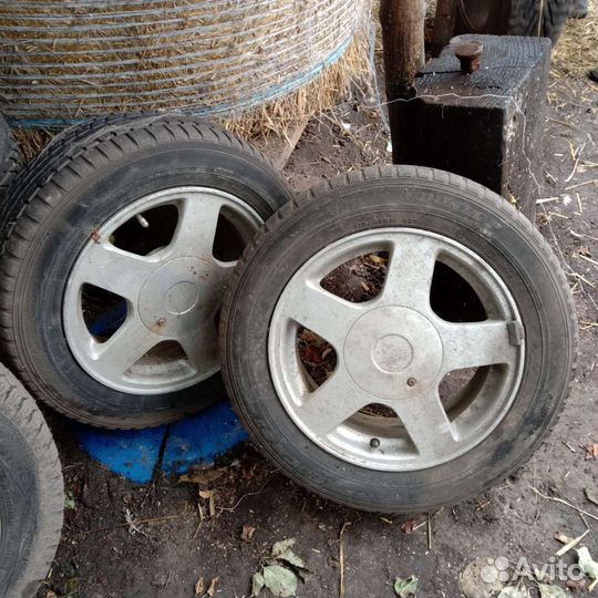 Dunlop SP Winter Ice 01 175/65 R14