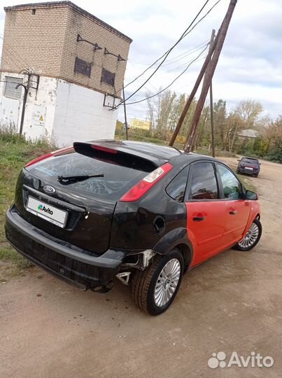 Ford Focus 1.6 МТ, 2008, битый, 200 000 км