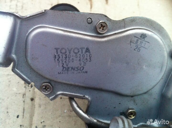 Мотор стеклоочистителя задней двери 85130-52010