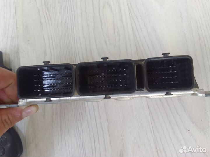 Блок управления двигателем эбу Мозги Renault logan